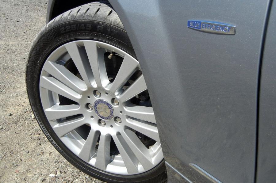  Mercedes-Benz C350 Sedan 2012 года  (фото 39 из 43)
